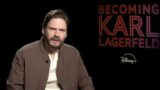 Diventare Karl Lagerfeld: intervista esclusiva a Daniel Brühl