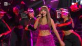 Tale e Quale Show 2024: Giulia Penna Incanta come Taylor Swift nella Seconda Puntata del 27 Settembre