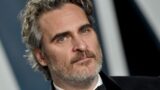 Pesanti Accuse a Joaquin Phoenix: La Verità Dietro l’Addio al Film Gay di Todd Haynes