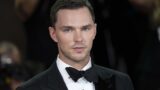 NUOVO TITLE  Nicholas Hoult: Curiosità e Segreti sull’Attore che Non Conosci