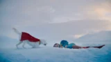 Superman: James Gunn svela il messaggio di unità e la sorprendente scena iniziale del trailer