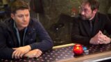 Scopri la Trasformazione di Crowley: Da Mortale a Demone in Supernatural – La Sua Storia Completa