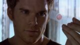 Dexter: Recensione della Serie Thriller Avvincente che Perde Colpi nelle Ultime Stagioni