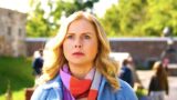 Nuovo errore clamoroso in Ghosts Stagione 4: la svolta sorprendente di Sam, interpretata da Rose McIver