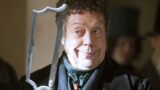 Il Ritorno di Tim Curry al Cinema: Un Nuovo Film Horror Dopo 14 Anni