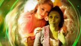 La storia d’amore tra Elphaba e Glinda: un viaggio attraverso le loro relazioni nel tempo