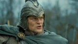 Elrond: Il Saggio Erede della Terra di Mezzo nella Stagione 2 de Gli Anelli del Potere