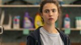 Scopri il Nuovo Successo di Margaret Qualley e Sua Madre nel Serie Netflix con il 94% di Voti Positivi su RT