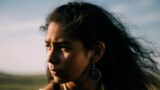 Recensione di Jazzy: Un Viaggio Nostalgico nei Drama dell’Infanzia con il Magnifico Film Lirico di Morissa Maltz