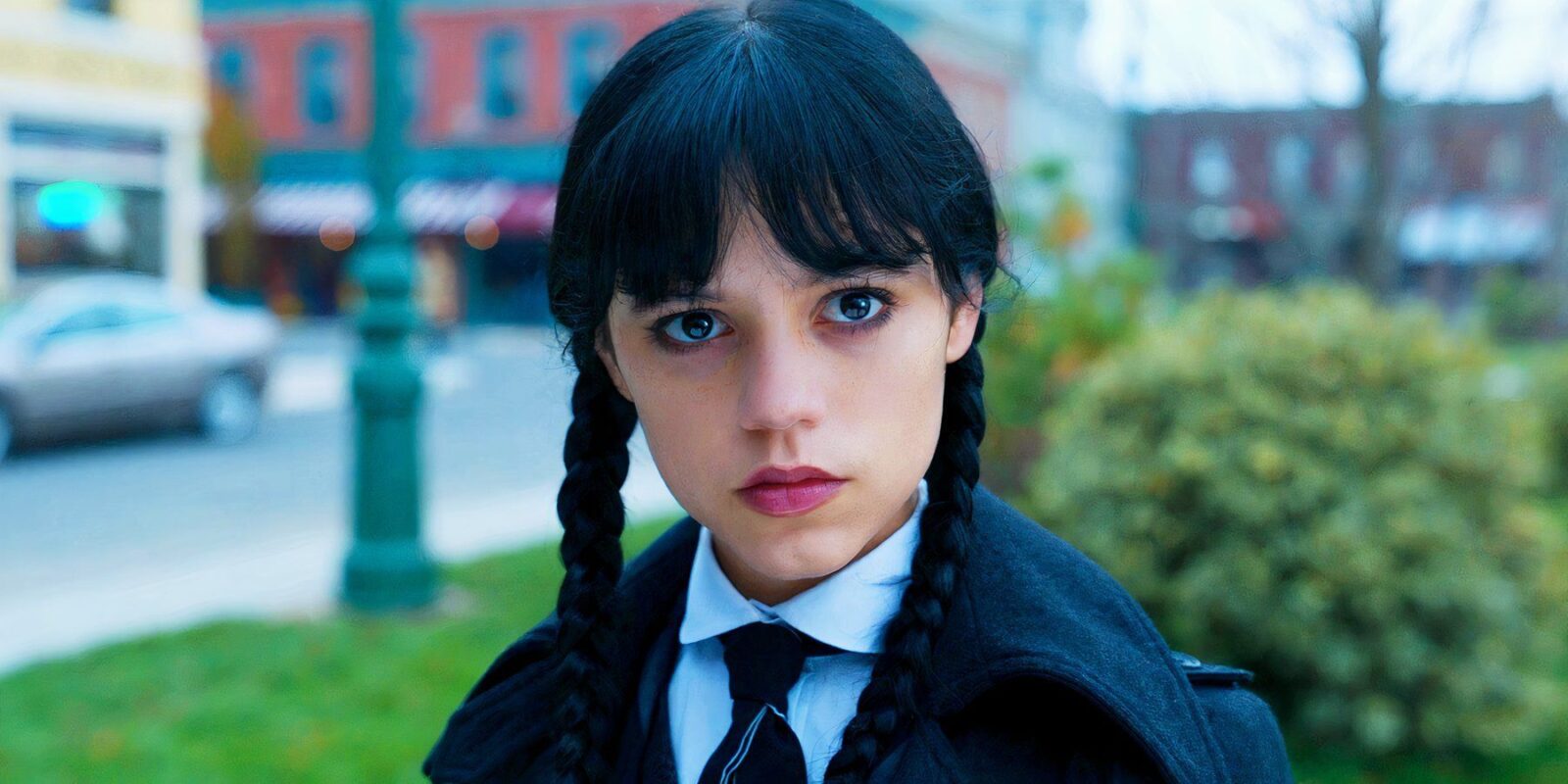 Steve Buscemi svela dettagli sul  personaggio in Wednesday 2 e parla del ritorno con Jenna Ortega e Tim Burton