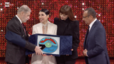 Sanremo 2025: Esibizioni della Quarta Puntata del 14 Febbraio, Giorgia e Annalisa Trionfano nella Gara Cover