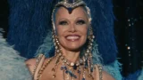 Pamela anderson nel dramma place to be con ellen burstyn e taika waititi