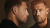 Freddie Flintoff svela il suo viso guarito in un documentario Disney