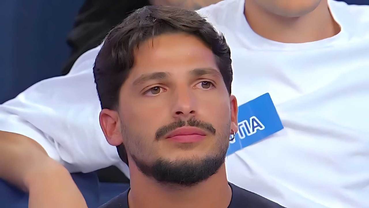 gianmarco steri età carriera e vita privata del tronista di uomini e donne da Jumptheshark.it gianmarco steri età carriera e vita privata del tronista di uomini e donne