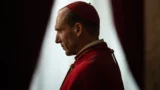 Papa Leone XIV guarda il film prima del conclave reale