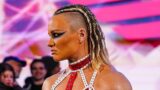 Wwe wrestler parla delle sue difficoltà con l’immagine corporea