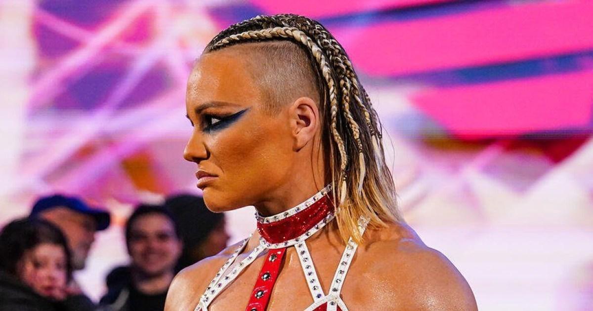wwe wrestler parla delle sue difficoltà con l immagine corporea
