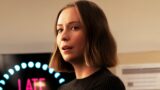 A sorpresa nel finale di hacks 4×09 completa il viaggio di ava