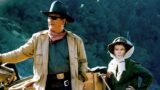John wayne torna nel suo unico ruolo premiato con l’oscar in questo western del 1975 con katharine hepburn