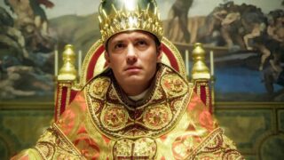 Il giovane papa di jude law: il particolare chiave sul primo papa americano