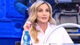 Lorella Cuccarini: età, segreti della dieta e vita familiare della conduttrice