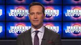 Controversia sul  lavoro di destra dell’ex conduttore di jeopardy spiegata