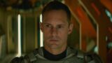 Preparazione esilarante di alexander skarsgård per il murderbot anticipa una trama avvincente per la stagione 2