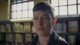 Outerlands: la profonda interpretazione di asia kate dillon in un dramma sincero su abbandono e appartenenza