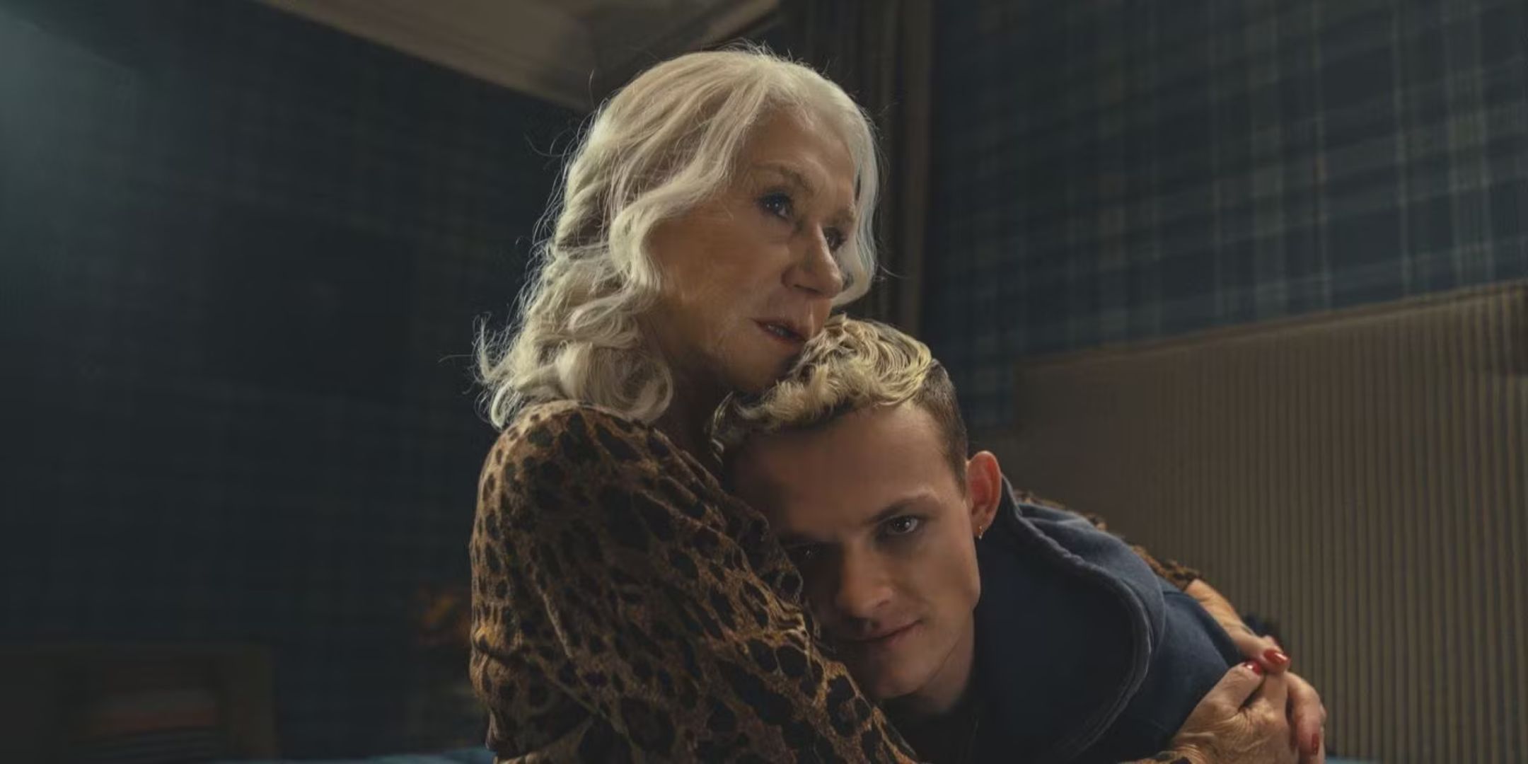 Maeve avverte gina su eddie: il mistero della loro relazione in mobland episodio 9 Maeve avverte gina su eddie: il mistero della loro relazione in mobland episodio 9