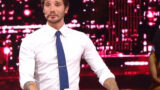 Stefano De Martino beccato con la famosa mentre si divertono insieme