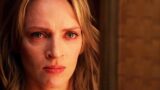 Charlize theron celebra la straordinaria performance di uma thurman in kill bill e il suo meritato oscar