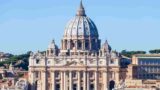 Papa eletto, programmazione tv modificata per la fumata bianca