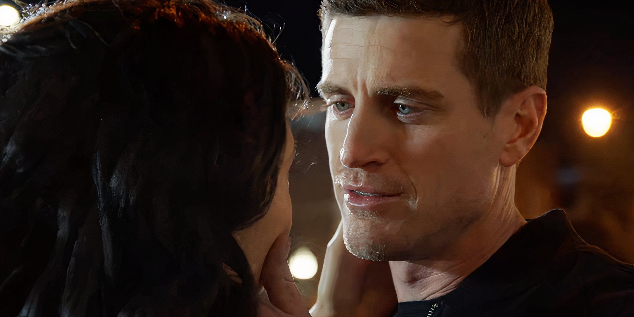 Come chicago fire può interrompere la storia d’amore tra carver e violet nella stagione 14 Come chicago fire può interrompere la storia d’amore tra carver e violet nella stagione 14