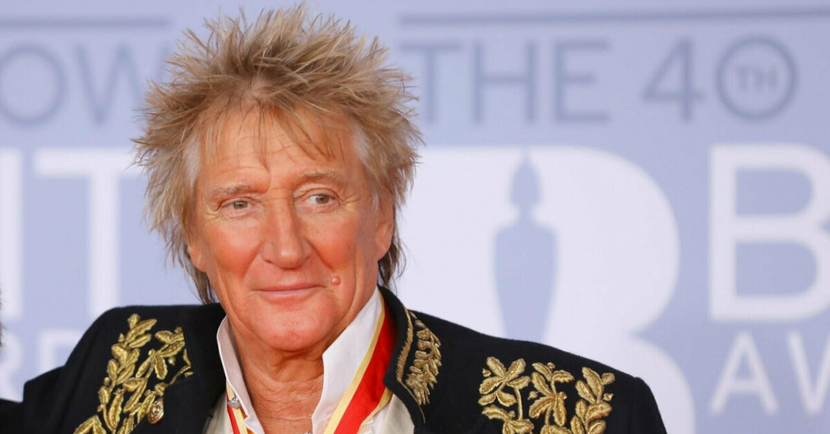 Il cantante cancella il tour e preoccupa i fan per la sua salute Il cantante cancella il tour e preoccupa i fan per la sua salute