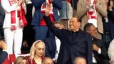 Mediaset omaggia silvio berlusconi a due anni dalla morte