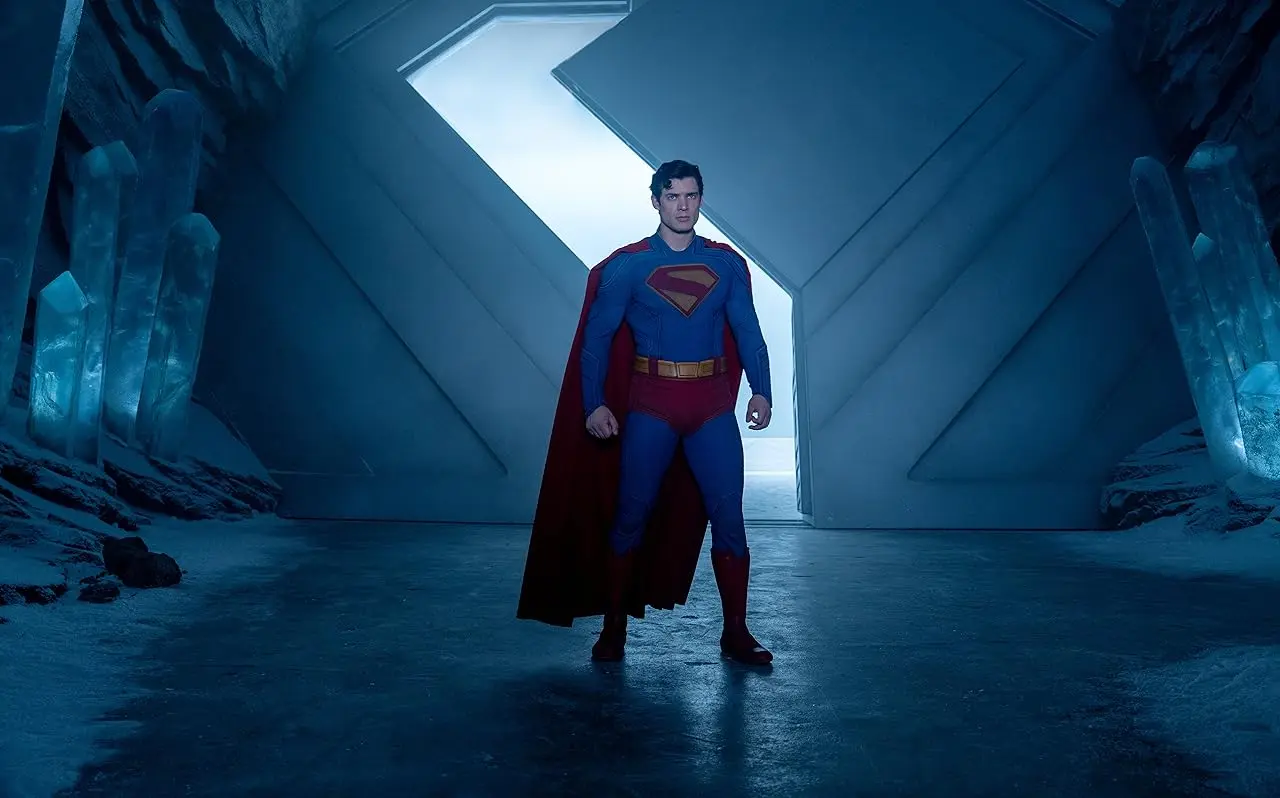 Montaggio finale di superman completato da james gunn Montaggio finale di superman completato da james gunn