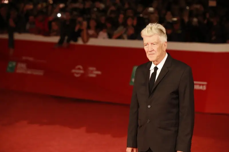 David Lynch: il suo miglior lavoro sarebbe stato Unrecorded Night secondo la produttrice David Lynch: il suo miglior lavoro sarebbe stato Unrecorded Night secondo la produttrice