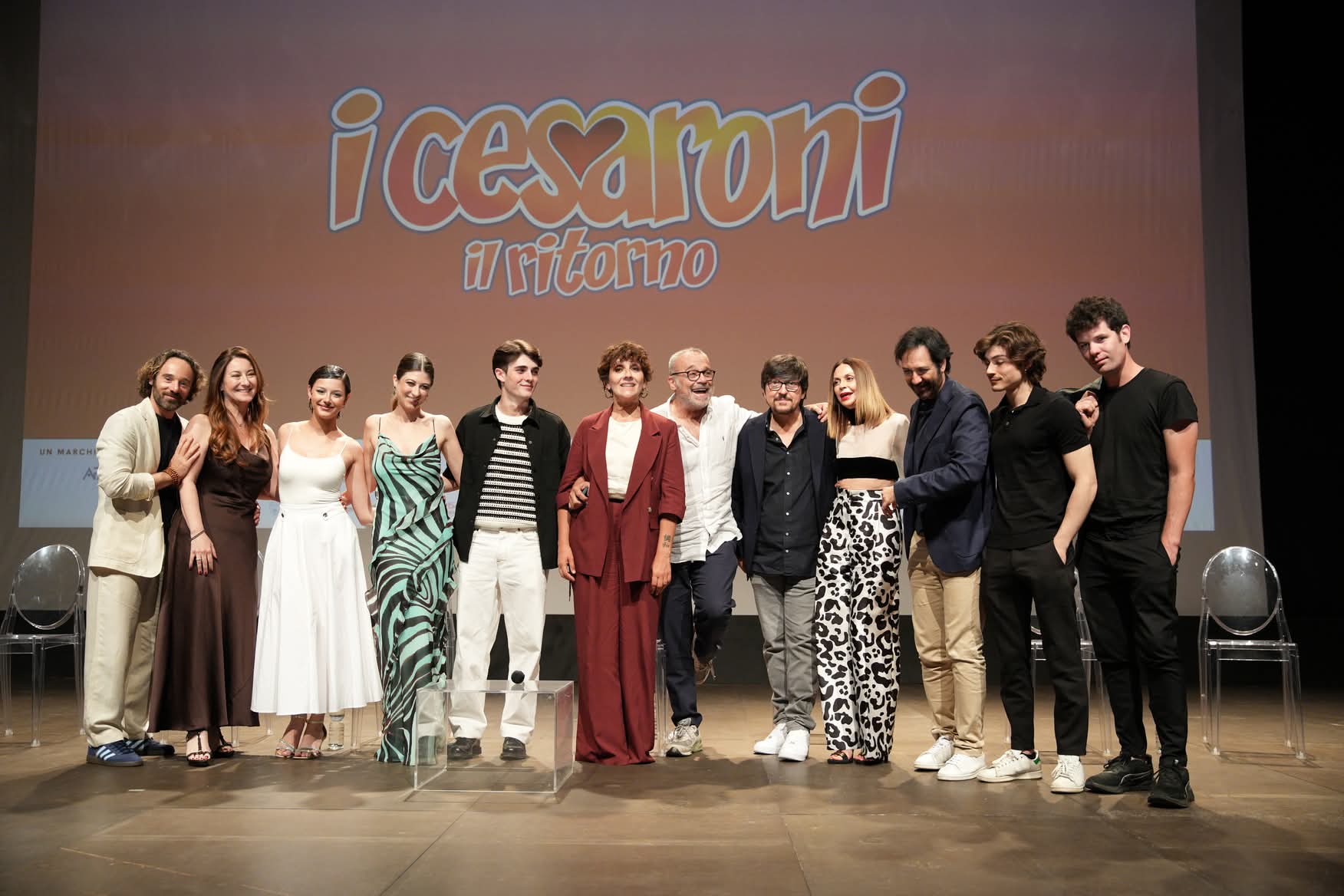 I cesaroni: amendola contro elena sofia ricci e i disertori I cesaroni: amendola contro elena sofia ricci e i disertori