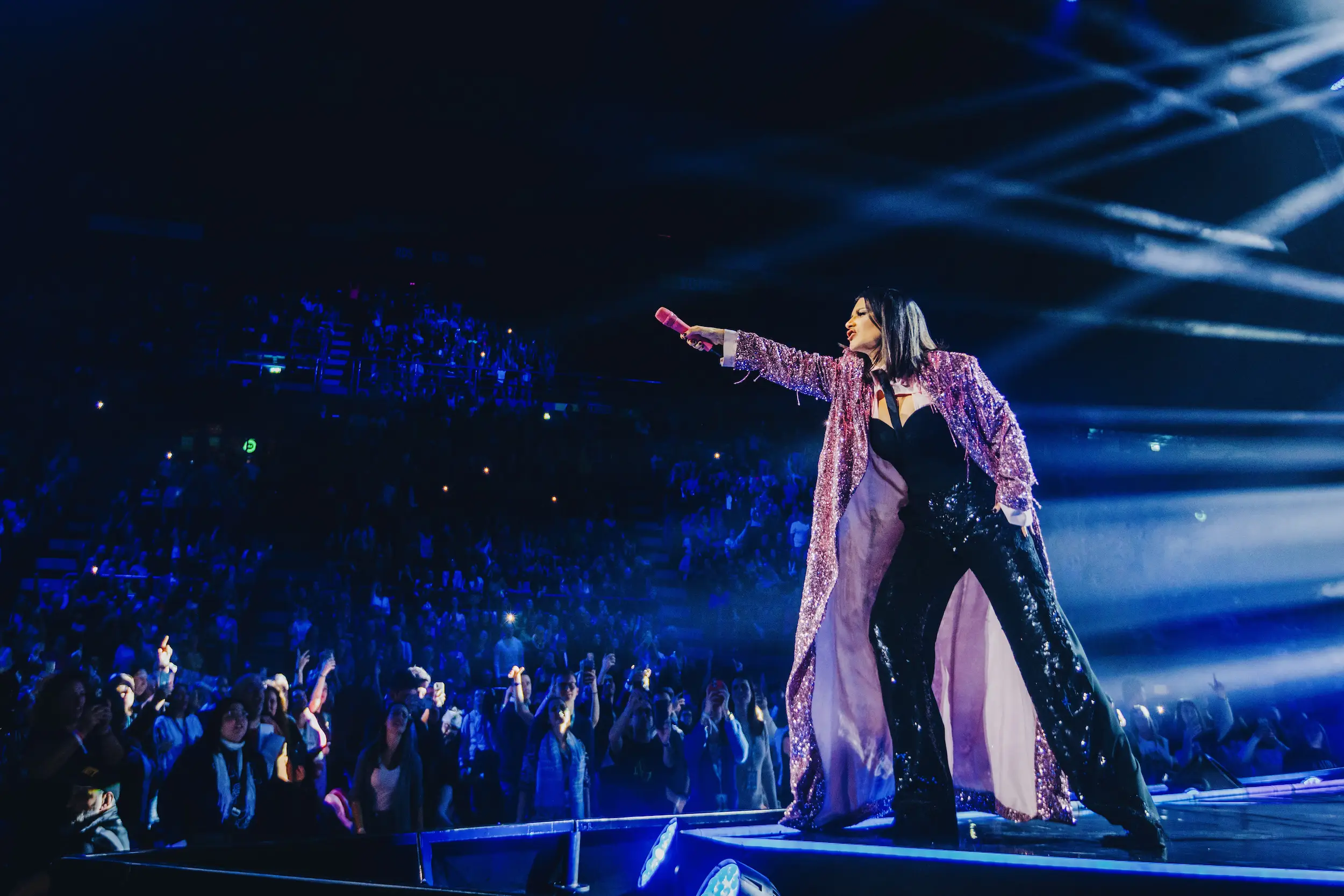 Concerto mondiale di laura pausini in onda su canale 5