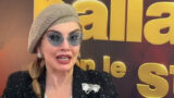 Milly Carlucci presenta la prima concorrente di Ballando con le Stelle