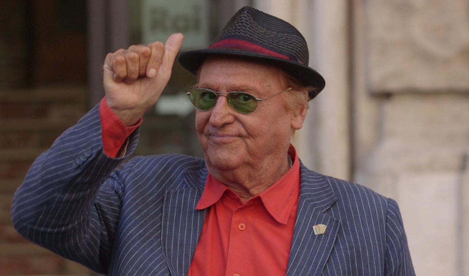 Notte in cattedra: 40 anni di renzo arbore su rai 5 Notte in cattedra: 40 anni di renzo arbore su rai 5