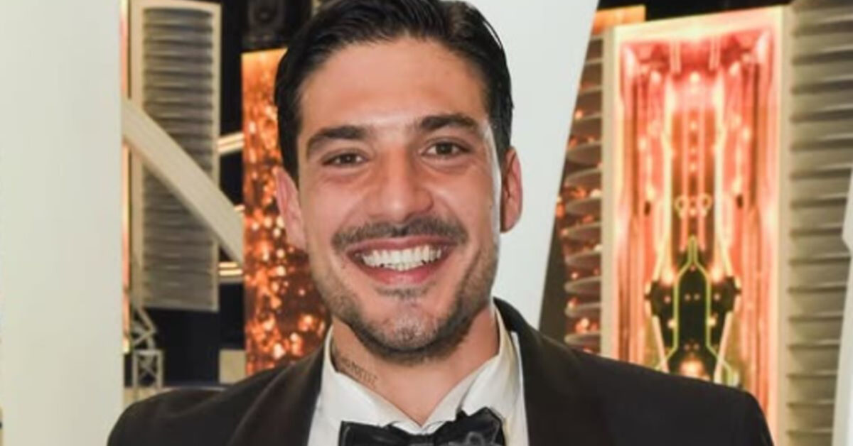Annuncio di Lorenzo Spolverato: tutti i dettagli e la gioia dei fan Annuncio di Lorenzo Spolverato: tutti i dettagli e la gioia dei fan