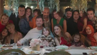 Vendette, matrimoni e addii strazianti nella family 2025