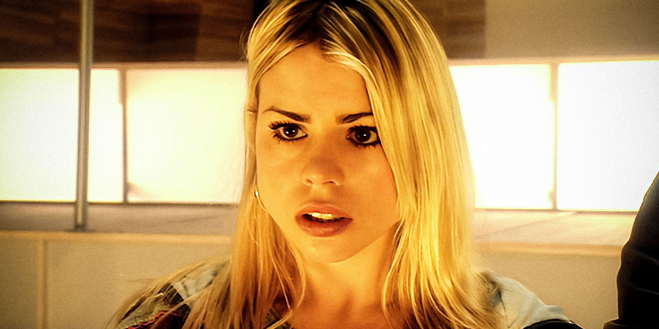 billie piper interpreta due personaggi nella stagione 16 di doctor who