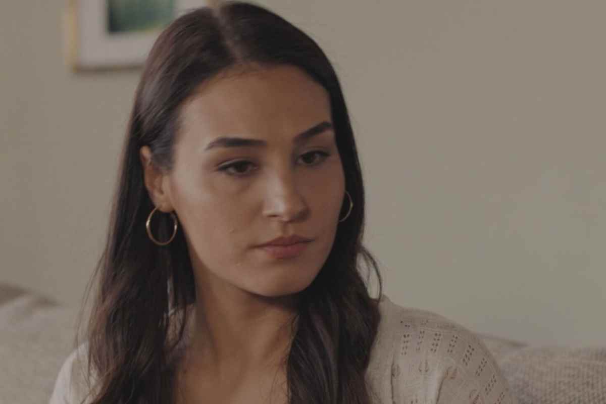 Tradimento, yesim scopre che ipek è viva e kahraman vive un incidente grave Tradimento, yesim scopre che ipek è viva e kahraman vive un incidente grave