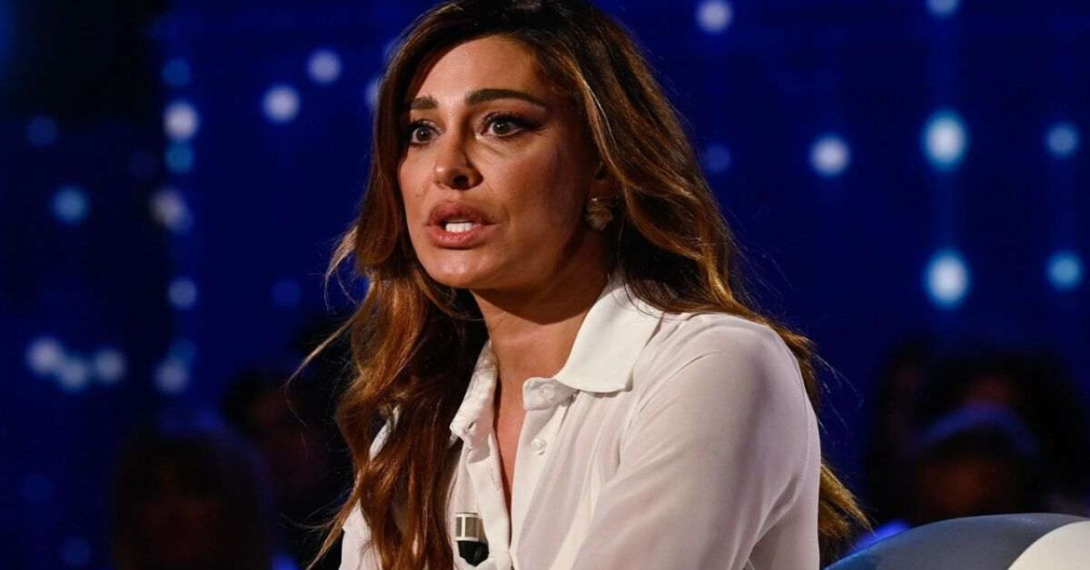 Belen Rodriguez annuncia l’arrivo della nipotina e rompe il silenzio Belen Rodriguez annuncia l’arrivo della nipotina e rompe il silenzio