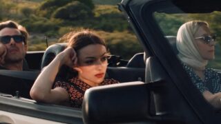 Bonjour tristesse: una rivisitazione francese moderna di crescita con un finale inatteso