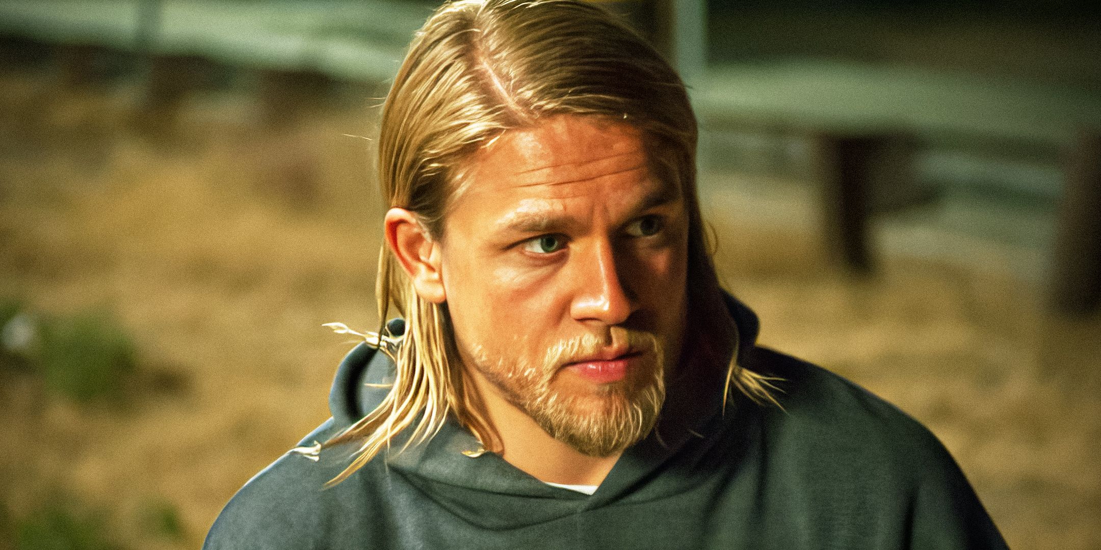 Serie moderna di charlie hunnam con punteggio rt al 100% da vedere assolutamente Serie moderna di charlie hunnam con punteggio rt al 100% da vedere assolutamente
