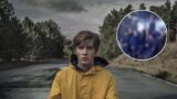 Sottovalutata serie sci-fi del 2015 sui viaggi nel tempo che stupisce come dark