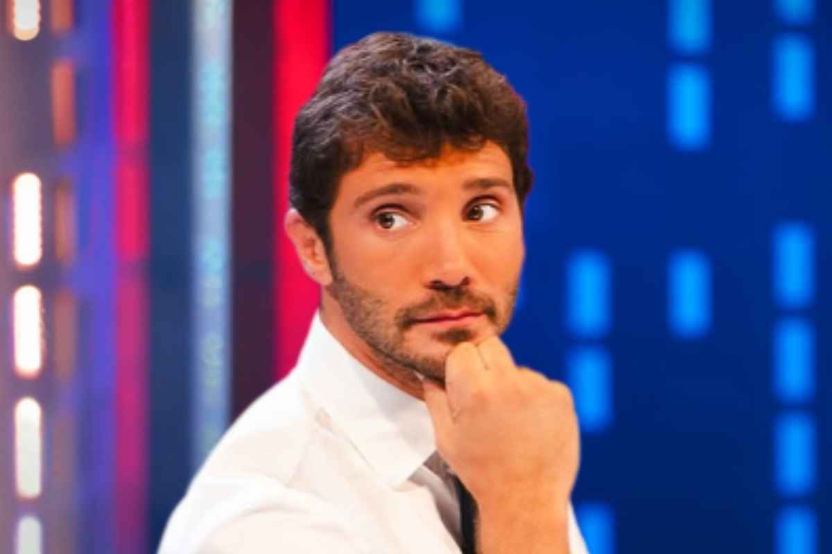 Problemi di stefano de martino in rai: rimproveri dai vertici e il motivo Problemi di stefano de martino in rai: rimproveri dai vertici e il motivo